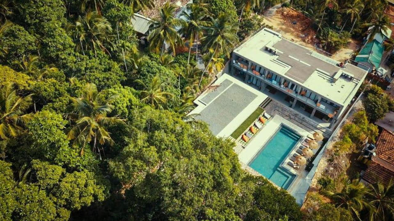 The Salty Pelican Yoga & Surf Retreat 迪克韦勒 外观 照片