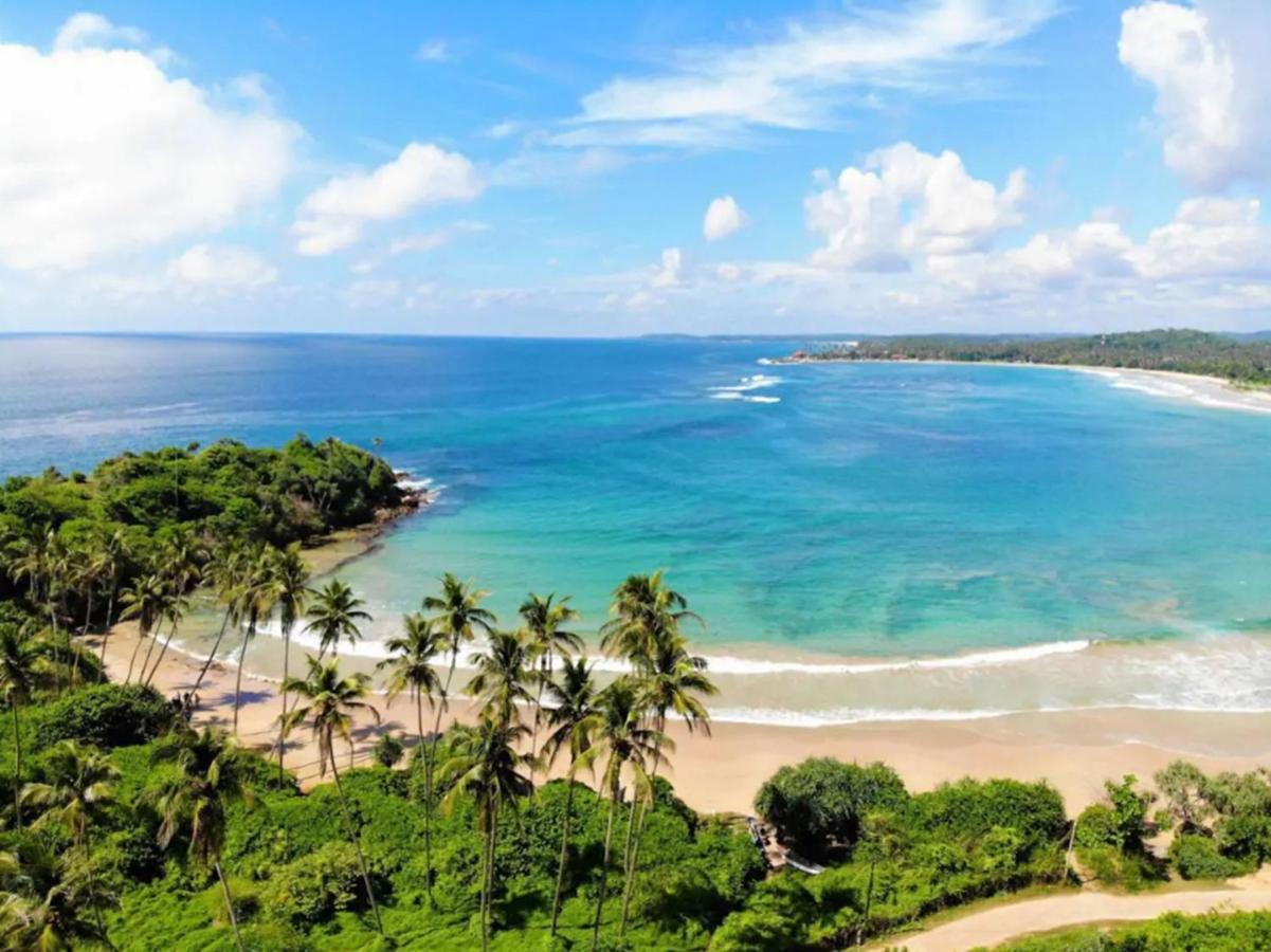 The Salty Pelican Yoga & Surf Retreat 迪克韦勒 外观 照片